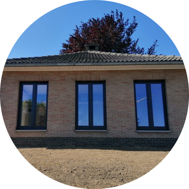 Châssis pvc Rehau - Expert en porte et fenêtre intérieure et extérieure en Wallonie et à Bruxelles en Belgique